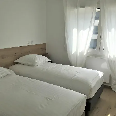 Cosy Анси